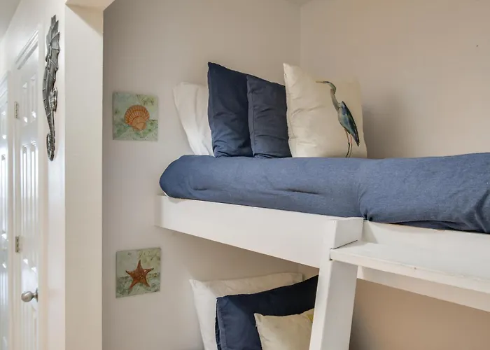 Holiday home Ocean View, Walk To Beach: