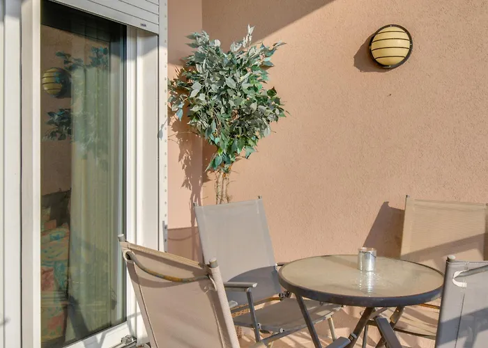 Holiday home Ocean View, Walk To Beach: *